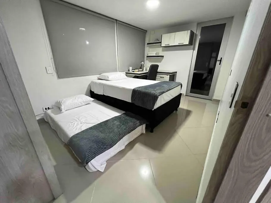 Apto 4 Habitaciones Privadas 6 Camas, Cerca A Todo Medellín Apartmán