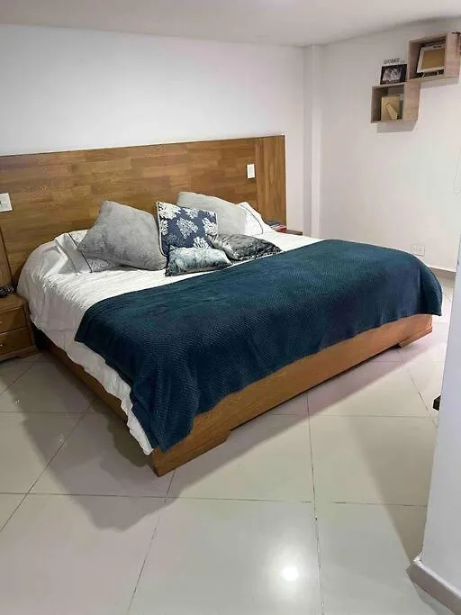 Apto 4 Habitaciones Privadas 6 Camas, Cerca A Todo Medellín Colombia