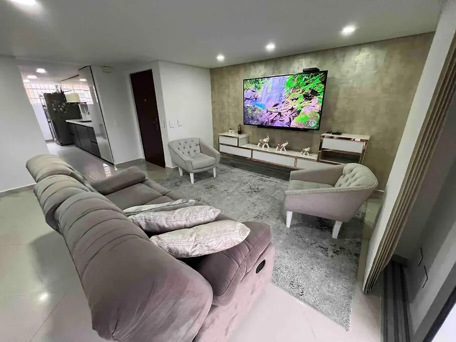 Apartamento Apto 4 Habitaciones Privadas 6 Camas, Cerca A Todo Medellín Colombia