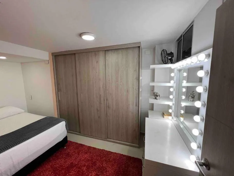 Apto 4 Habitaciones Privadas 6 Camas, Cerca A Todo Medellín