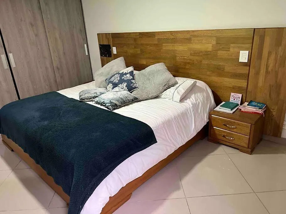 Apto 4 Habitaciones Privadas 6 Camas, Cerca A Todo Medellín Apartamento