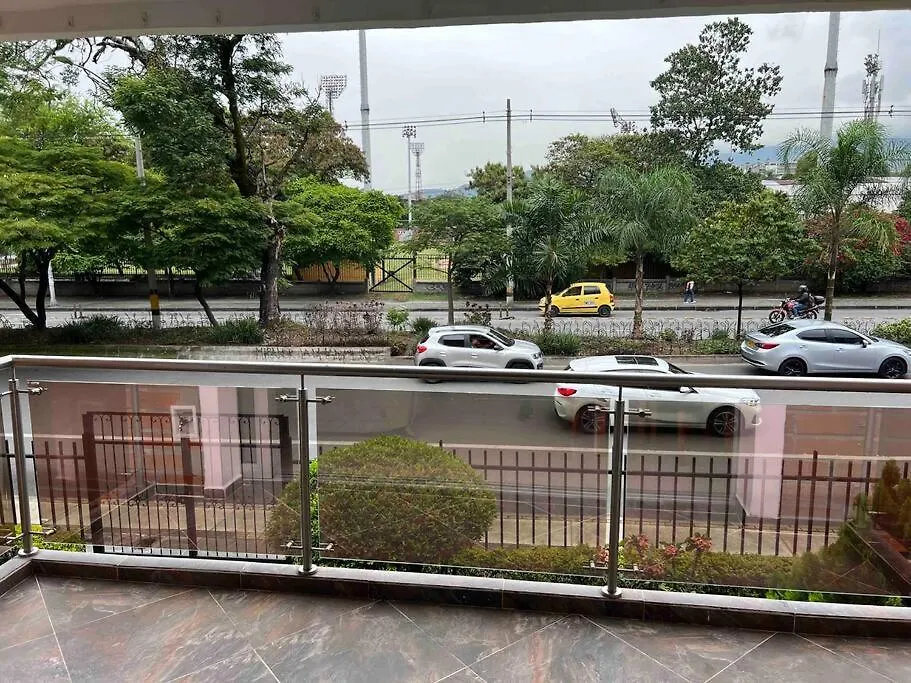 Apartamento Apto 4 Habitaciones Privadas 6 Camas, Cerca A Todo Medellín